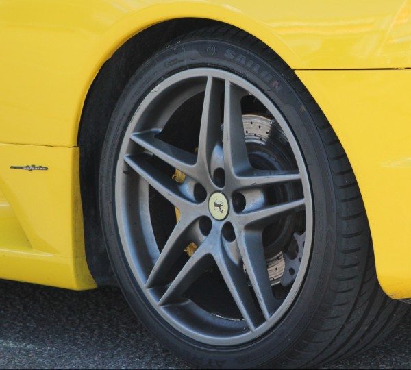The Ferrari F430 was fitted with Sailun Atrezzo ZS-R tyres in 235/ 35 R19 91W XL on the front and 275/35 R19 96W XL on the rear