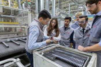 Federal Mogul Motorparts graduate opportunities exist in engineering, finance, information systems, operations, distribution, manufacturing, research and development, purchasing, sales and marketing, logistics, human resources and eBusiness