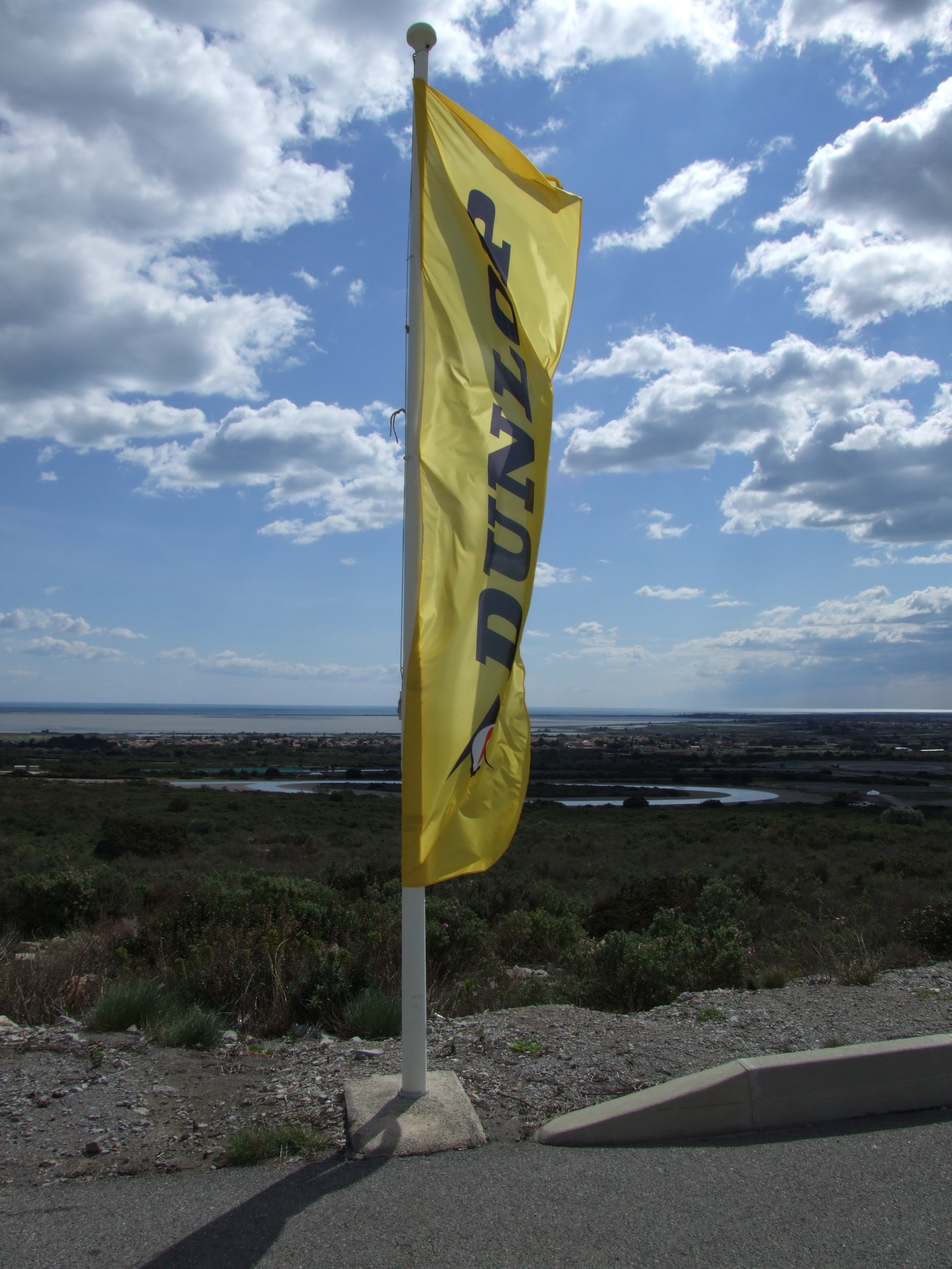 Dunlop flag pic