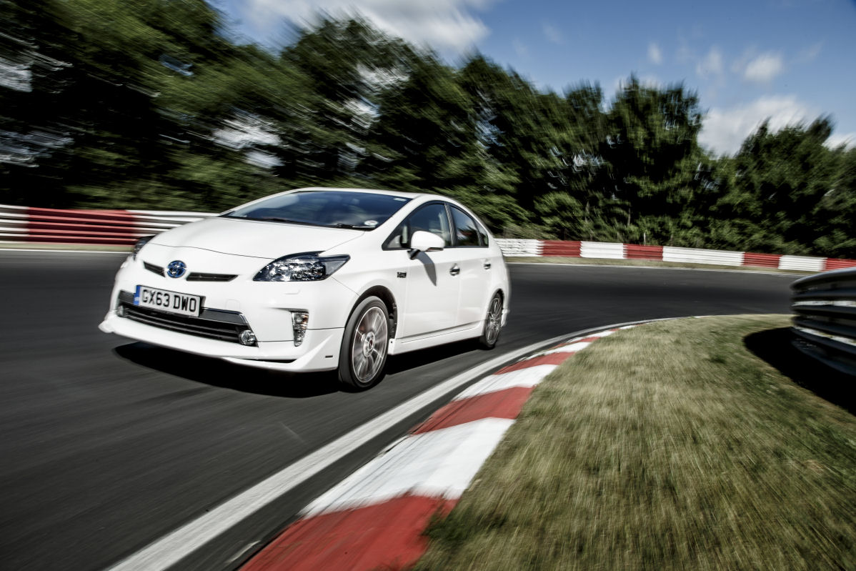 Thrifty but tardy: Goodyear-shod Prius sets Nürburgring record