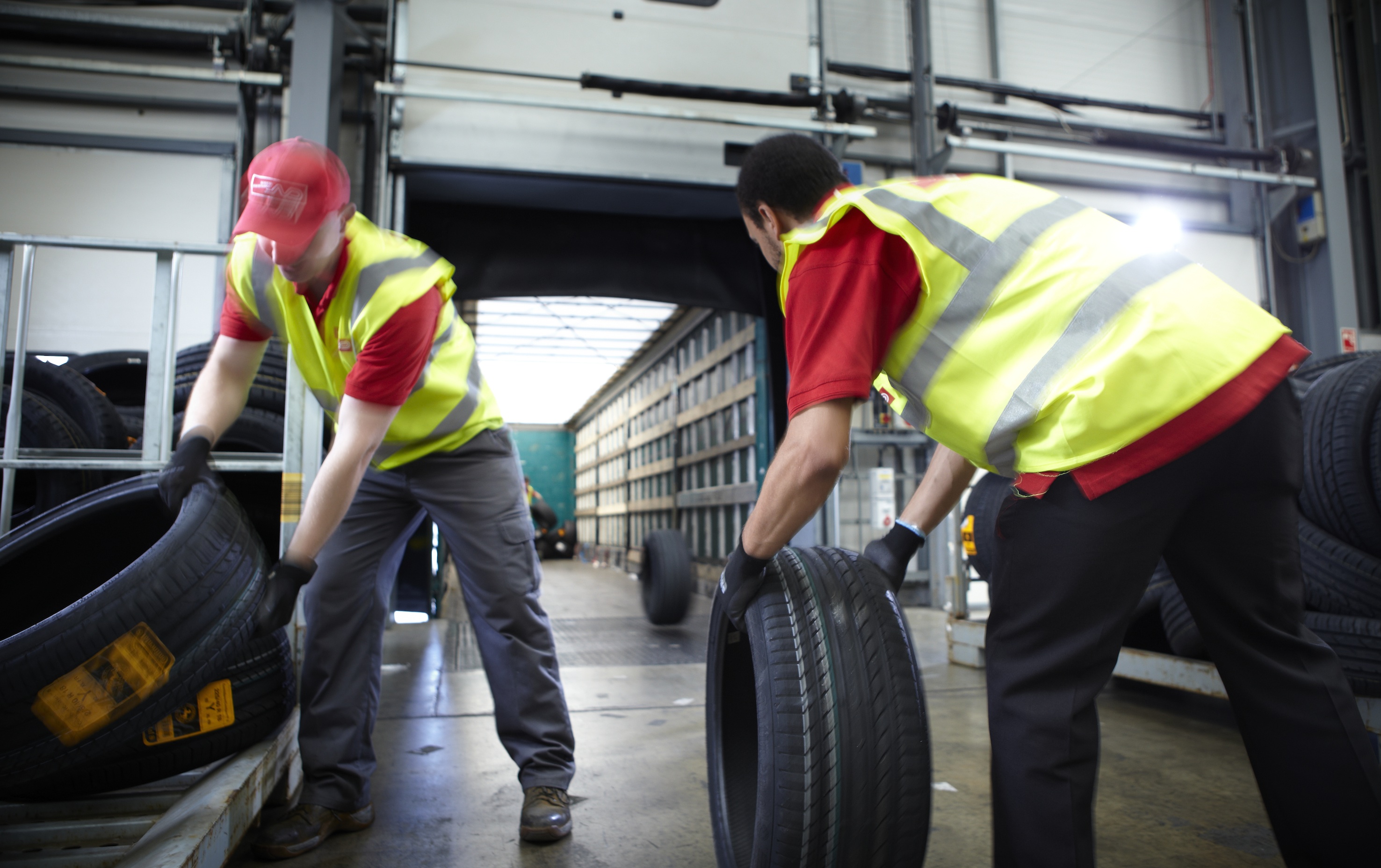 Everything pointed to UK tyre market growth in 2014, but…