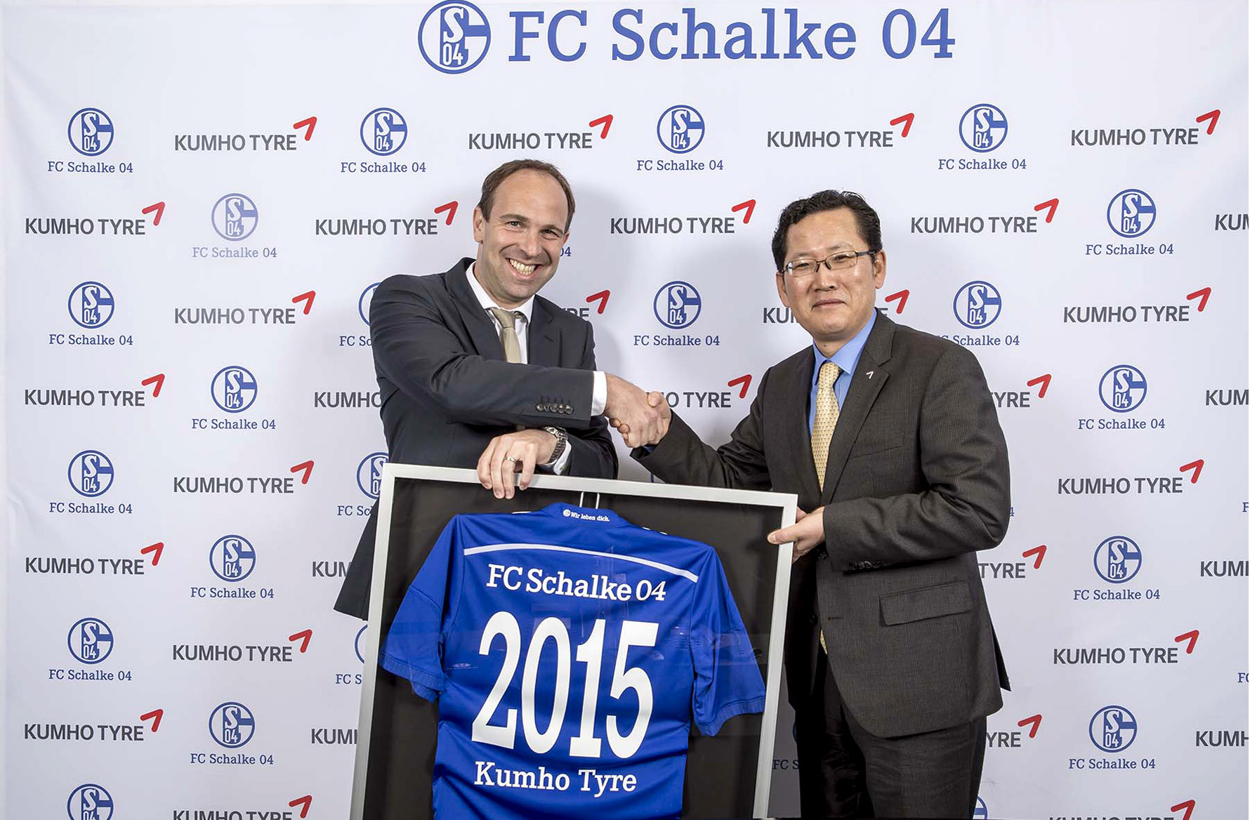 Tyres & football: Kumho partners with FC Schalke 04