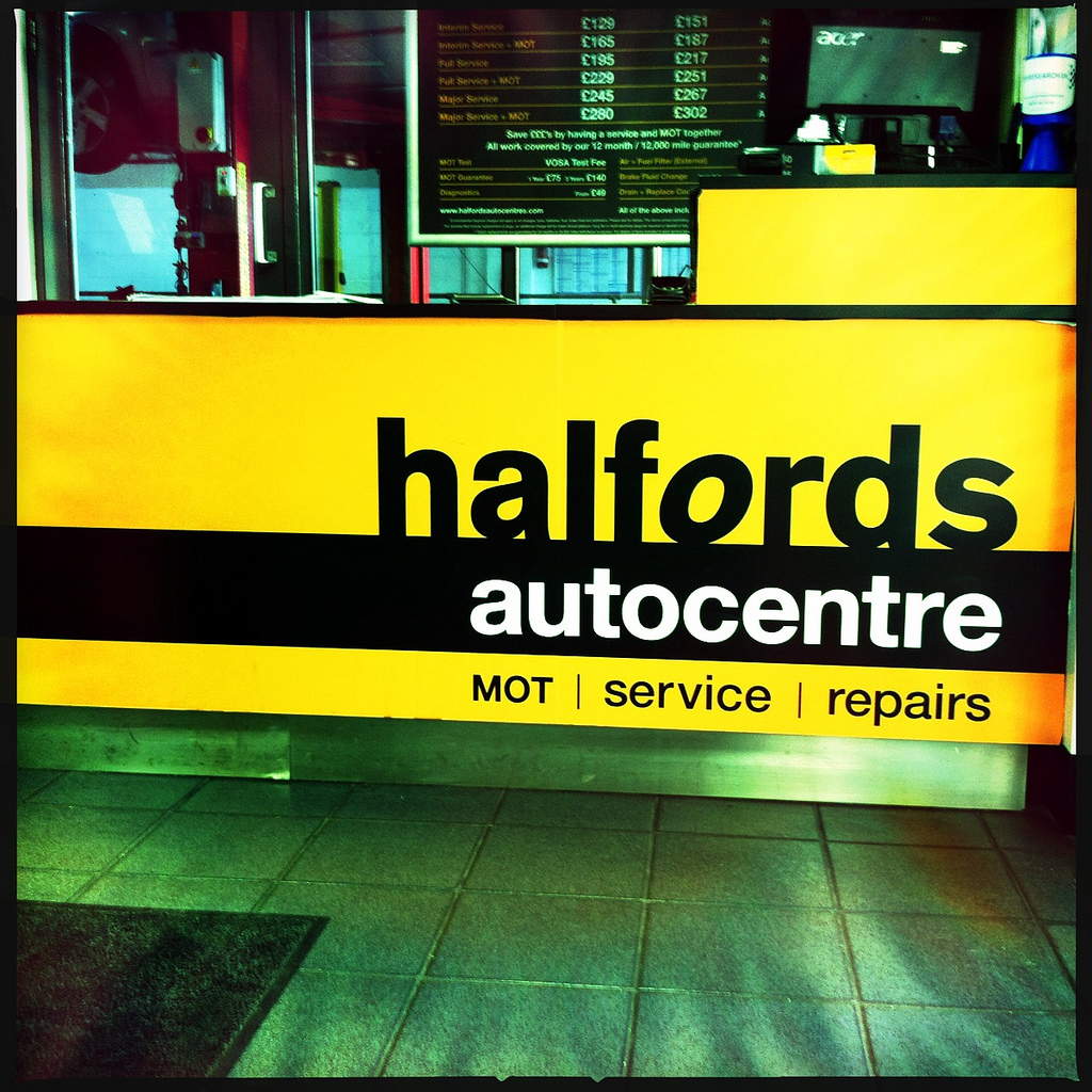 Halfords Autocentres fined £32,000 for missing basic faults