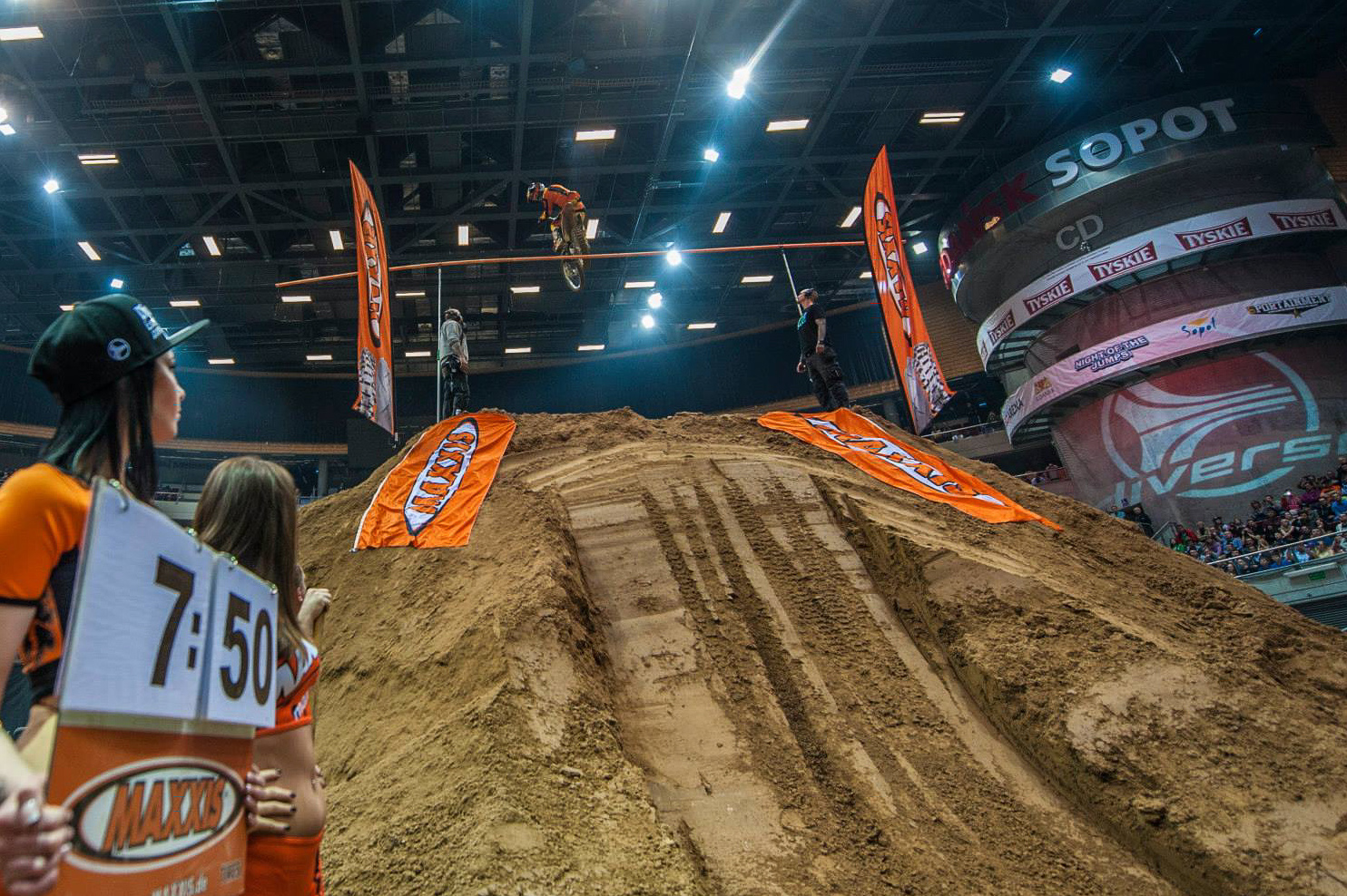 Maxxis supports Night of the Jumps