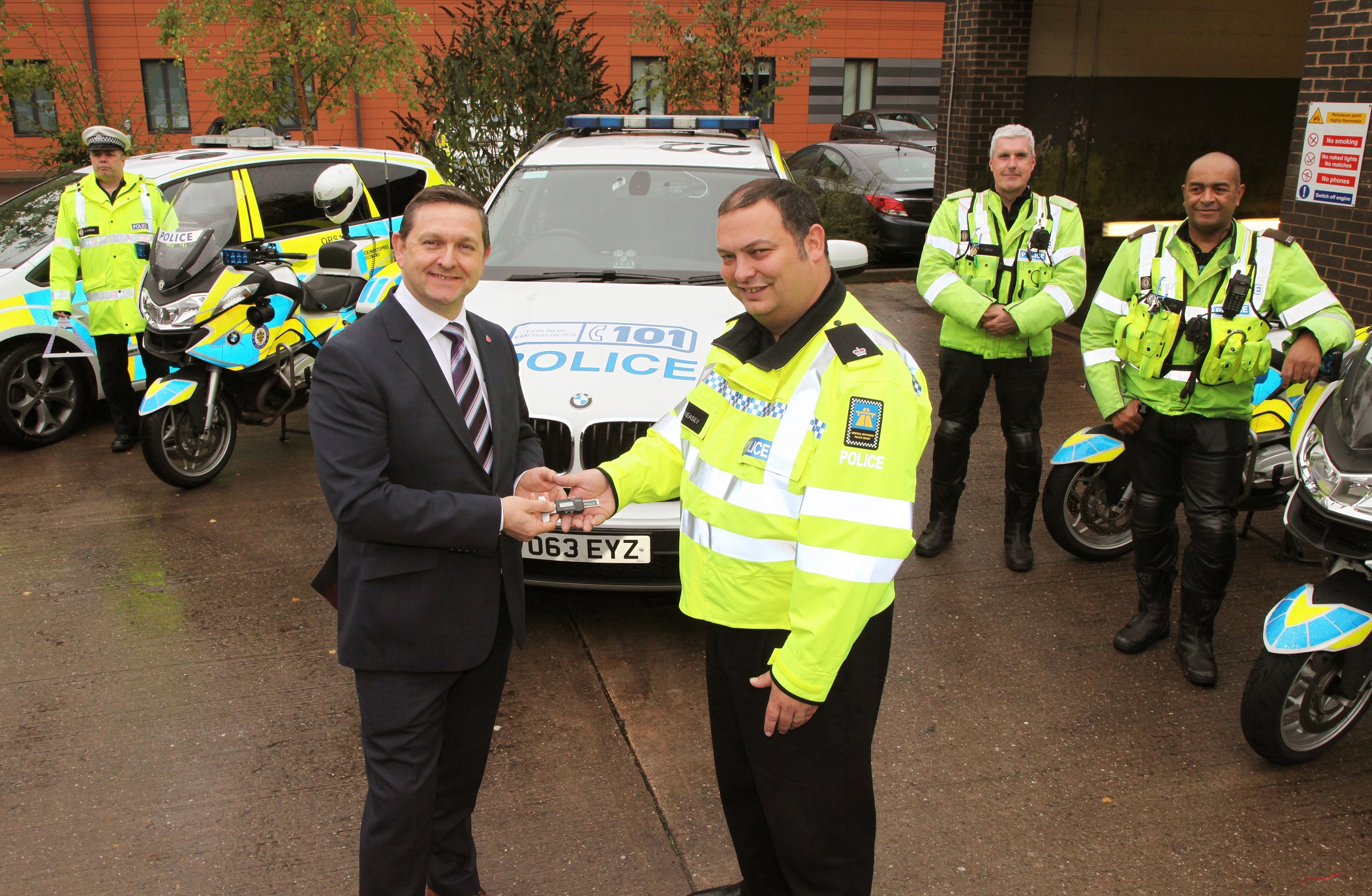 TyreSafe helps Britain’s largest motorway police group measure tread depth