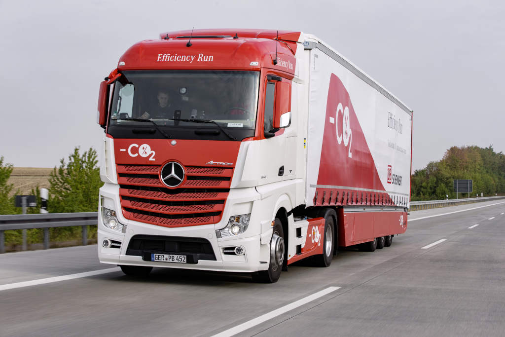 Goodyear Fuelmax truck tyres in Mercedes-Benz Efficiency Run 2015