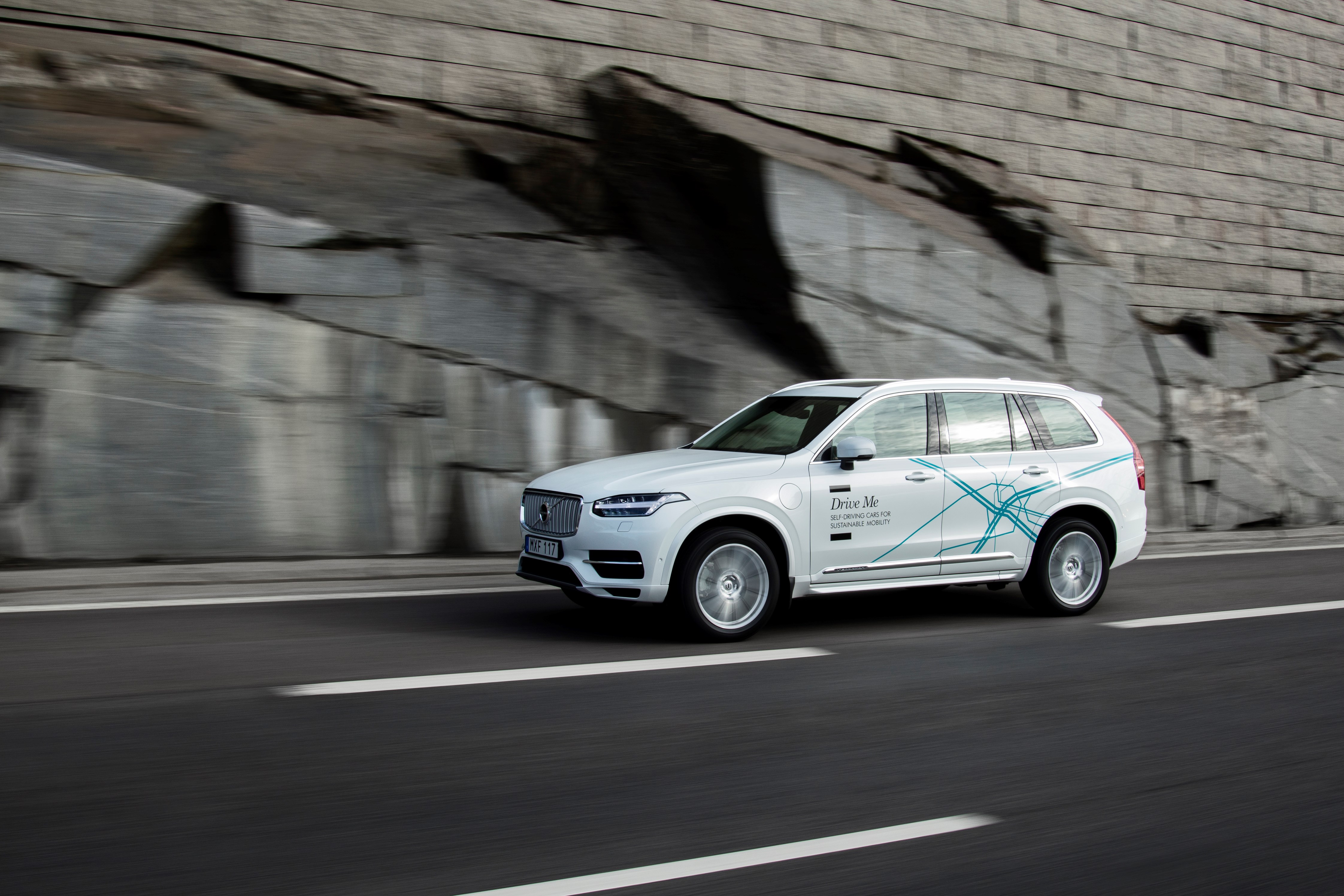 Volvo launches driverless vehicle trial in the UK