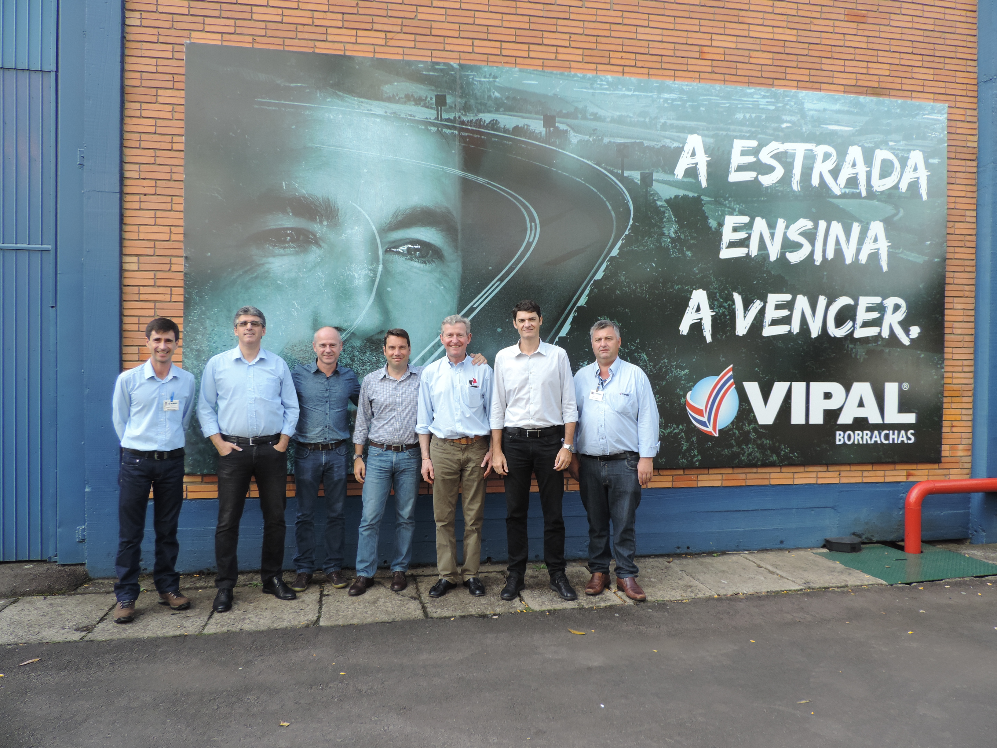 Vacu Lug visits Vipal in Brazil