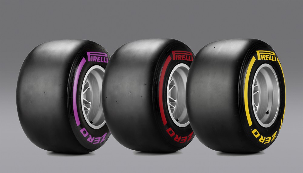 F1 Tyre Pirelli White glossy mug