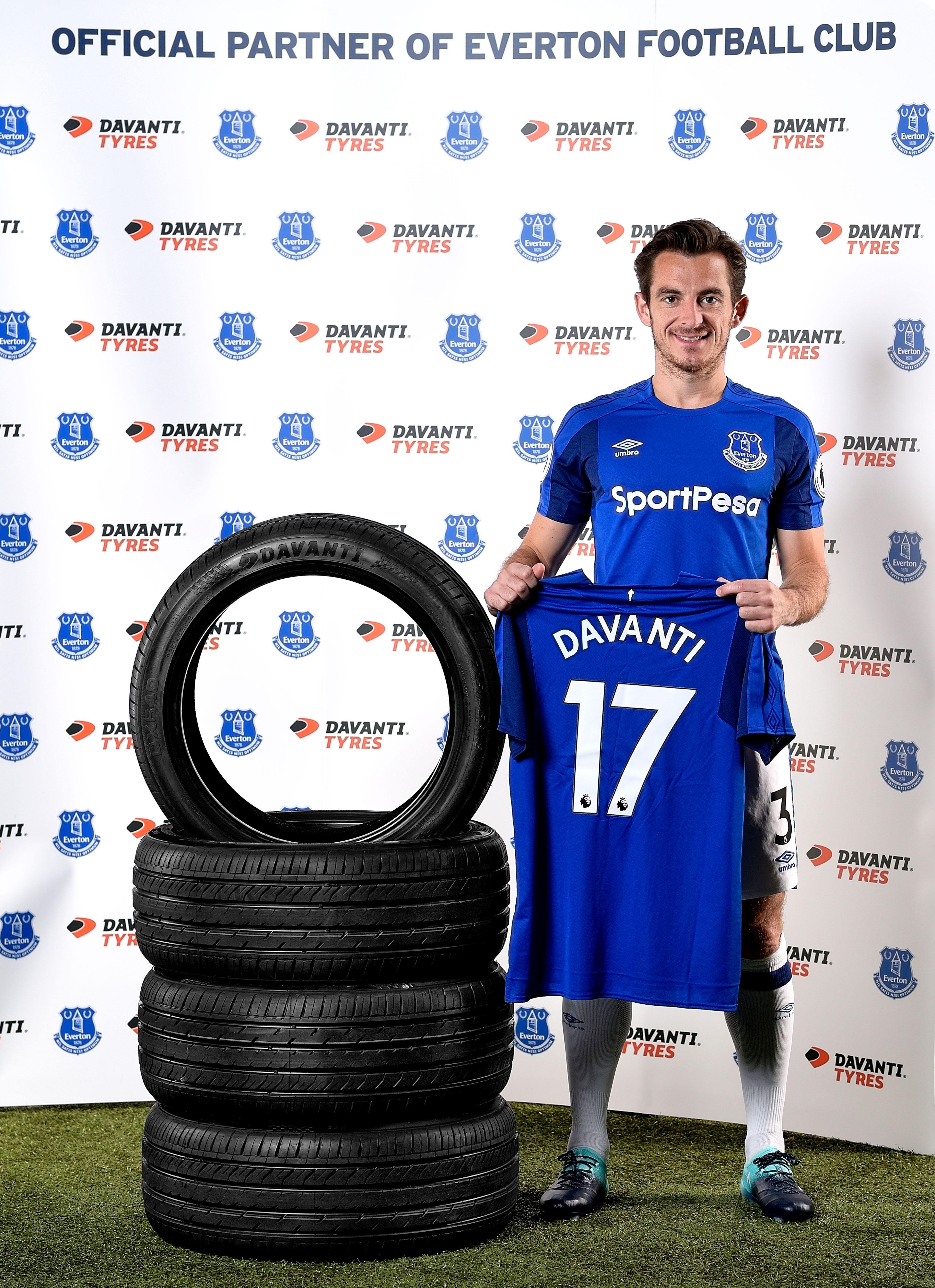 Davanti Tyres signs three-year partnership with Everton Football Club