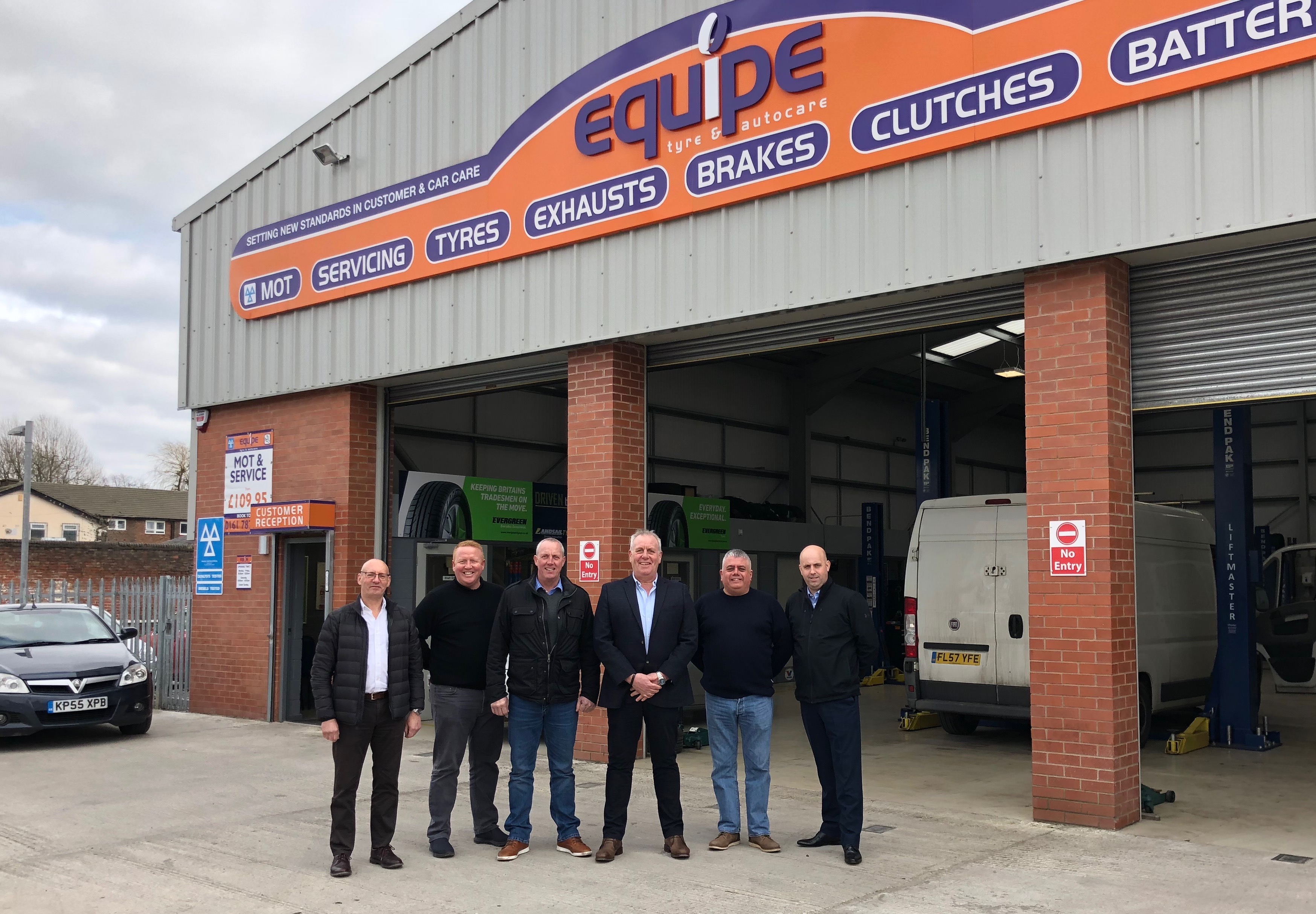 Formula One Autocentres buys Equipe Autocare Tyrepress