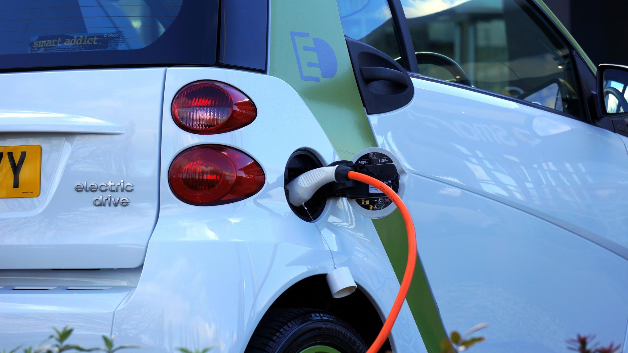 Deloitte: Electric vehicle market growing, but financial benefits reducing