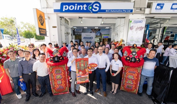 Points S Singapore opening