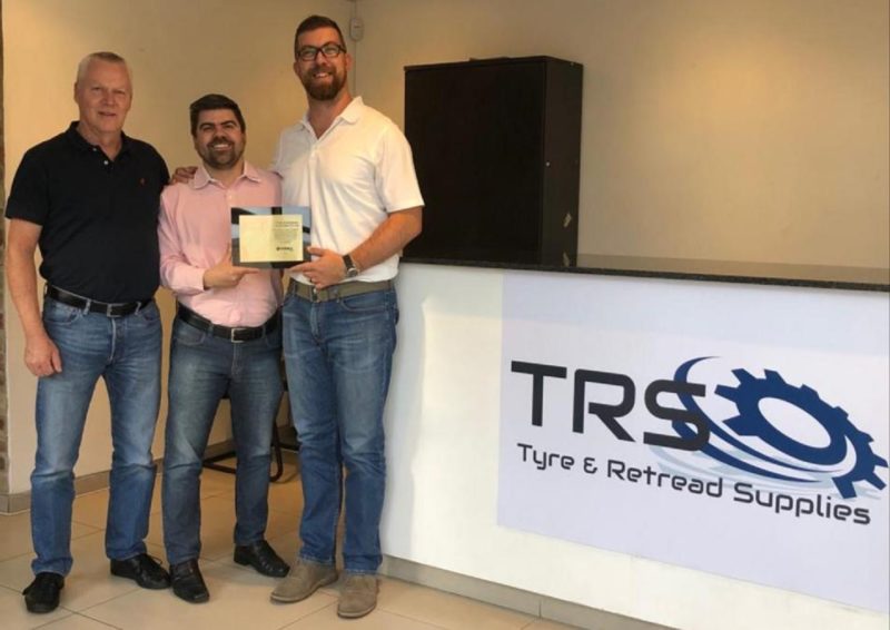Vipal marks 15-year partnership with South Africa’s Tyre & Retread Supplies Vipal marks 15-year partnership with South Africa’s Tyre & Retread Supplies