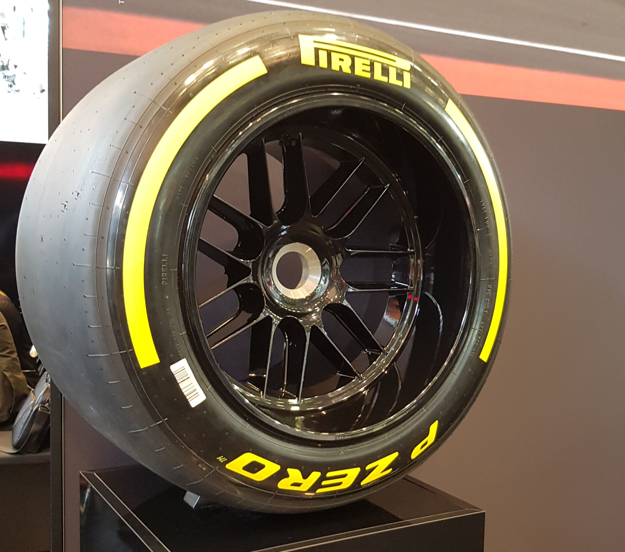 Pirelli confirmed as F1 tyre supplier until at least 2027