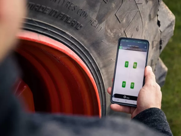 Automatic Tyre Pressure Monitoring System (TPMS) / Nokian Tyres