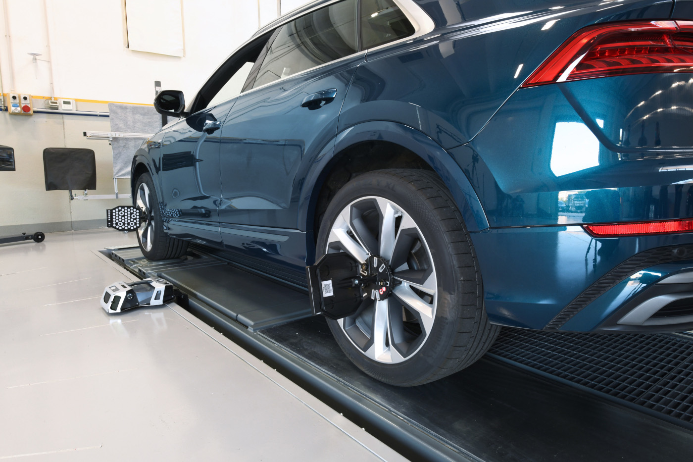 Beissbarth Q.Lign Wheel Alignment system VW approved